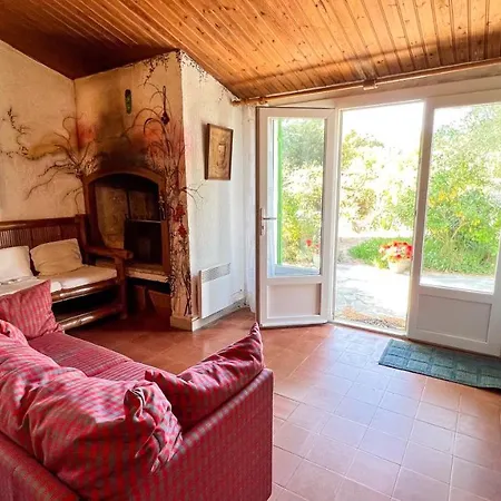 Maison De Proche Avec Jardin *