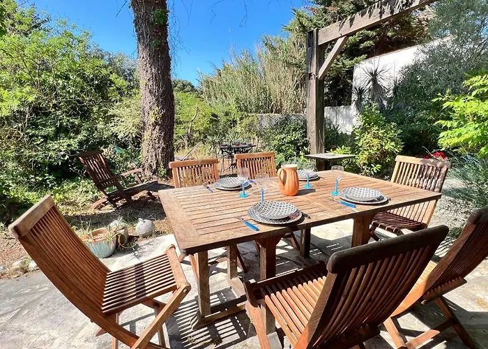 Maison De Proche Avec Jardin Villa *